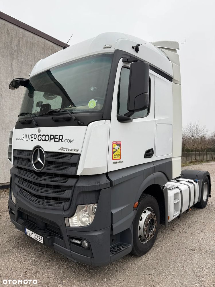 Mercedes-Benz Actros 1845 StreamSpace - 1