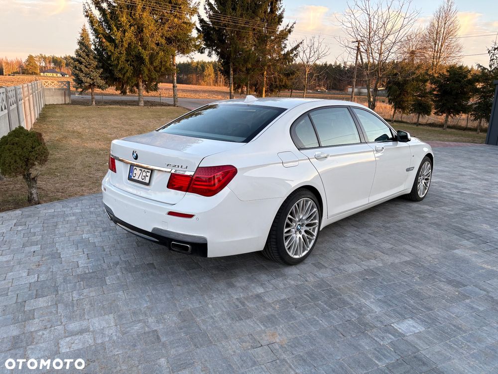 BMW Seria 7 750Li - 5