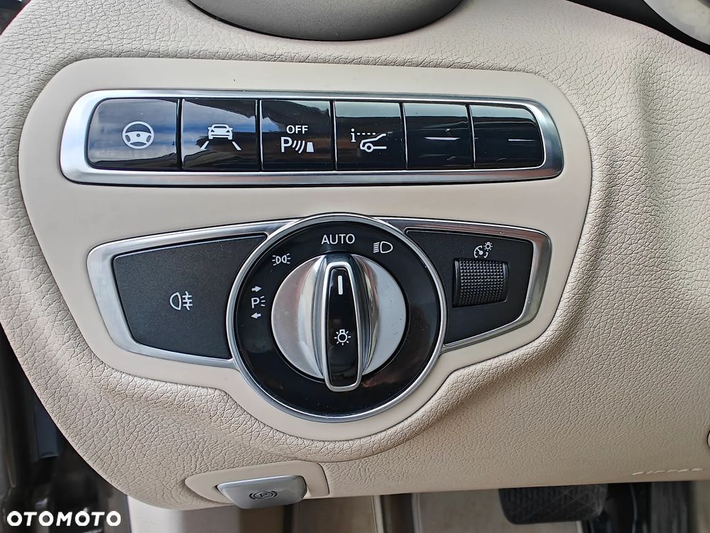 Mercedes-Benz Klasa C - 27