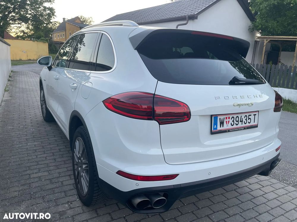 Porsche Cayenne - 6