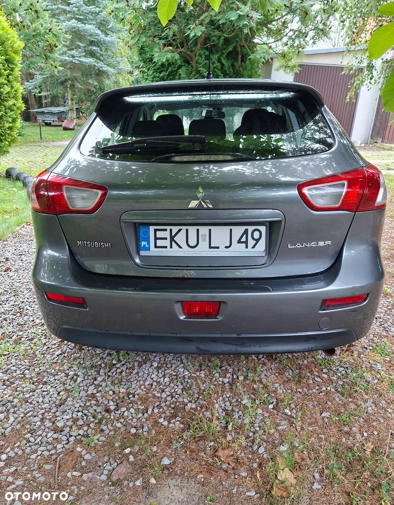 Mitsubishi Lancer 1.8 Invite - 5