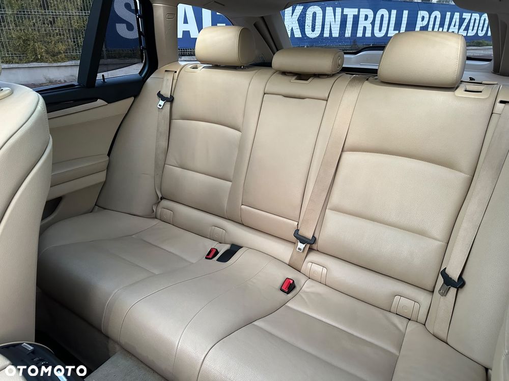 BMW Seria 5 520i Luxury Line - 10