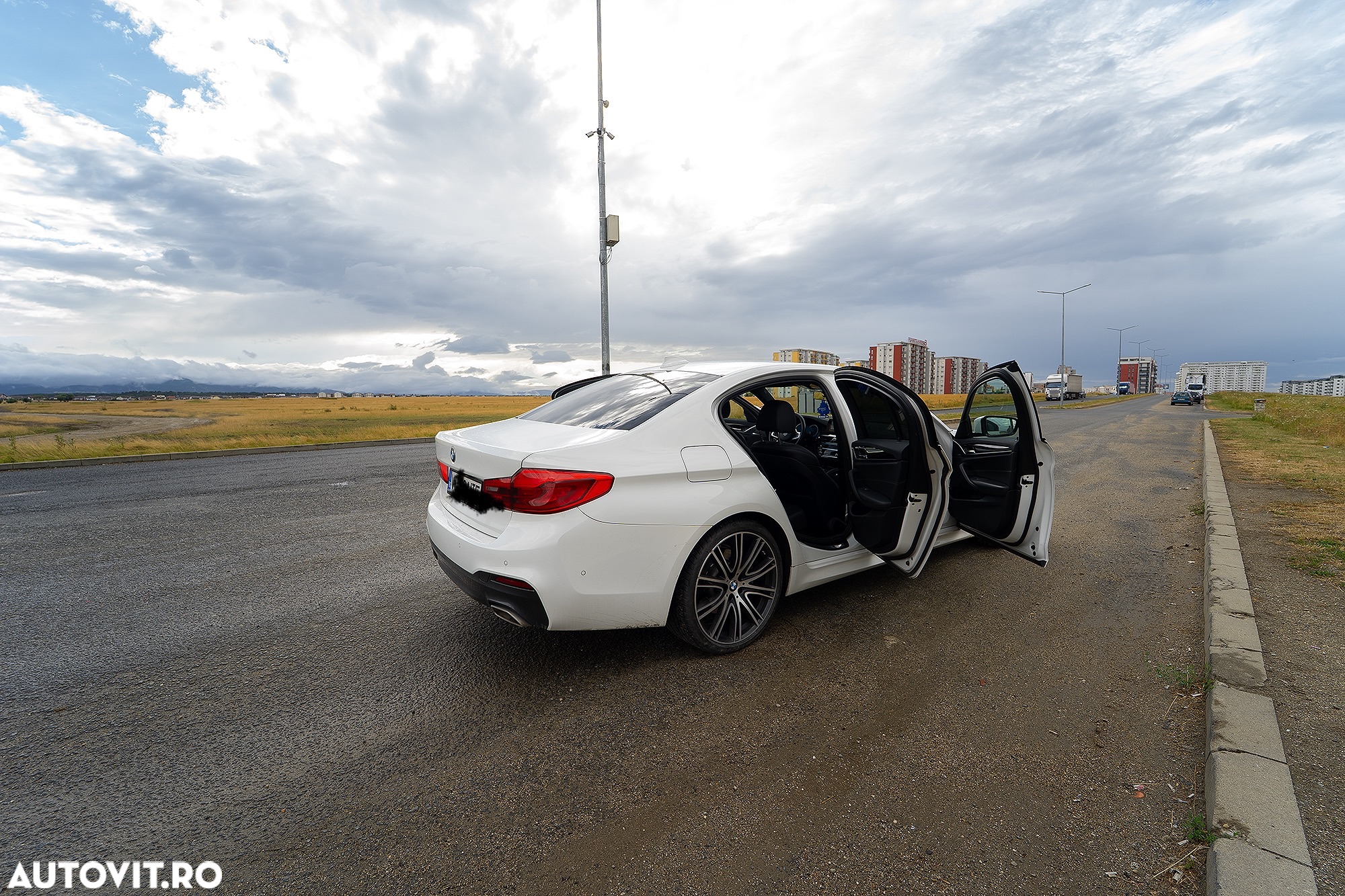 BMW Seria 5 520d xDrive AT - 9