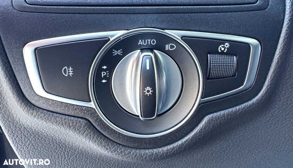 Mercedes-Benz GLC - 21
