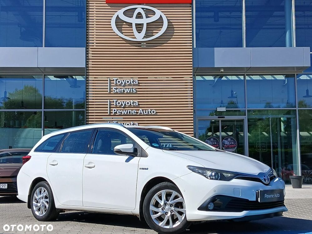 Toyota Auris Hybrid 135 Premium - 1