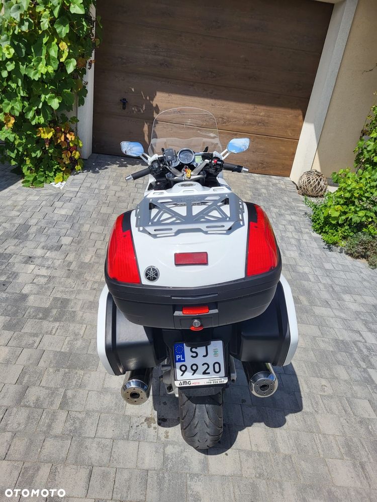 Yamaha FJR - 8