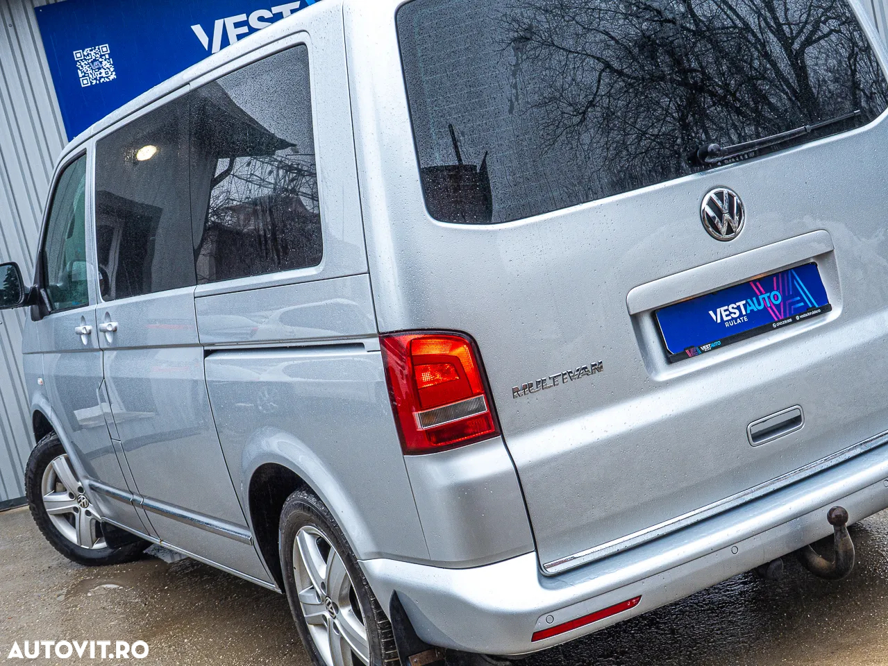 Volkswagen Multivan - 10