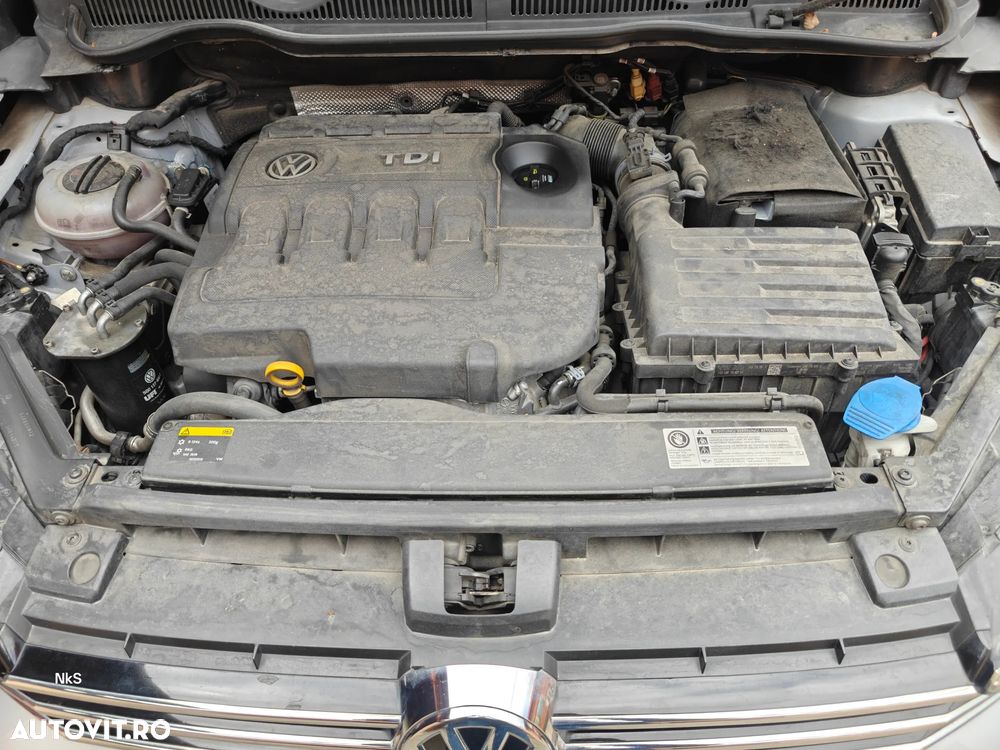 Volkswagen Golf Sportsvan 1.6 TDI DPF DSG BMT Highline - 17