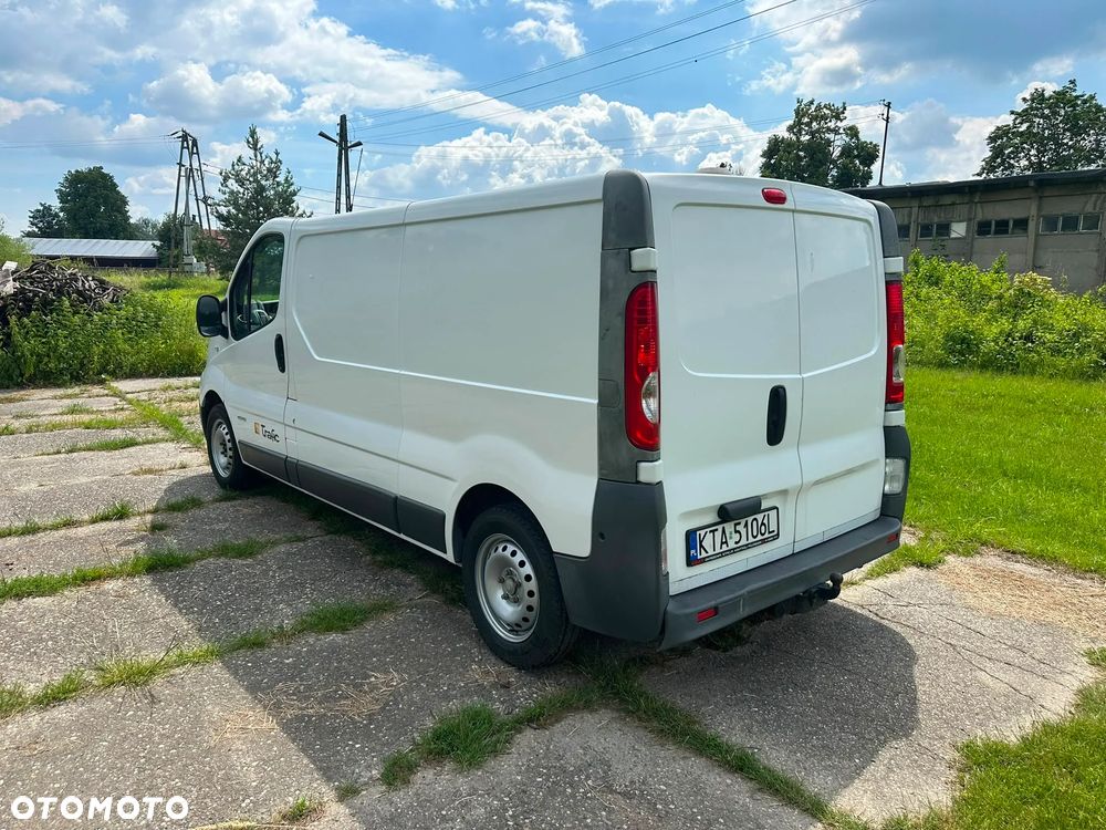 Renault Trafic 2.0 diesel 115kM 2011 rok, automat, WEBASTO, HAK, STAN BARDZO DOBRY!!! - 13