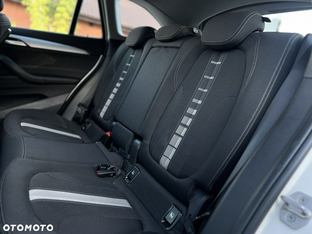 BMW X1 xDrive20d Advantage sport - 37