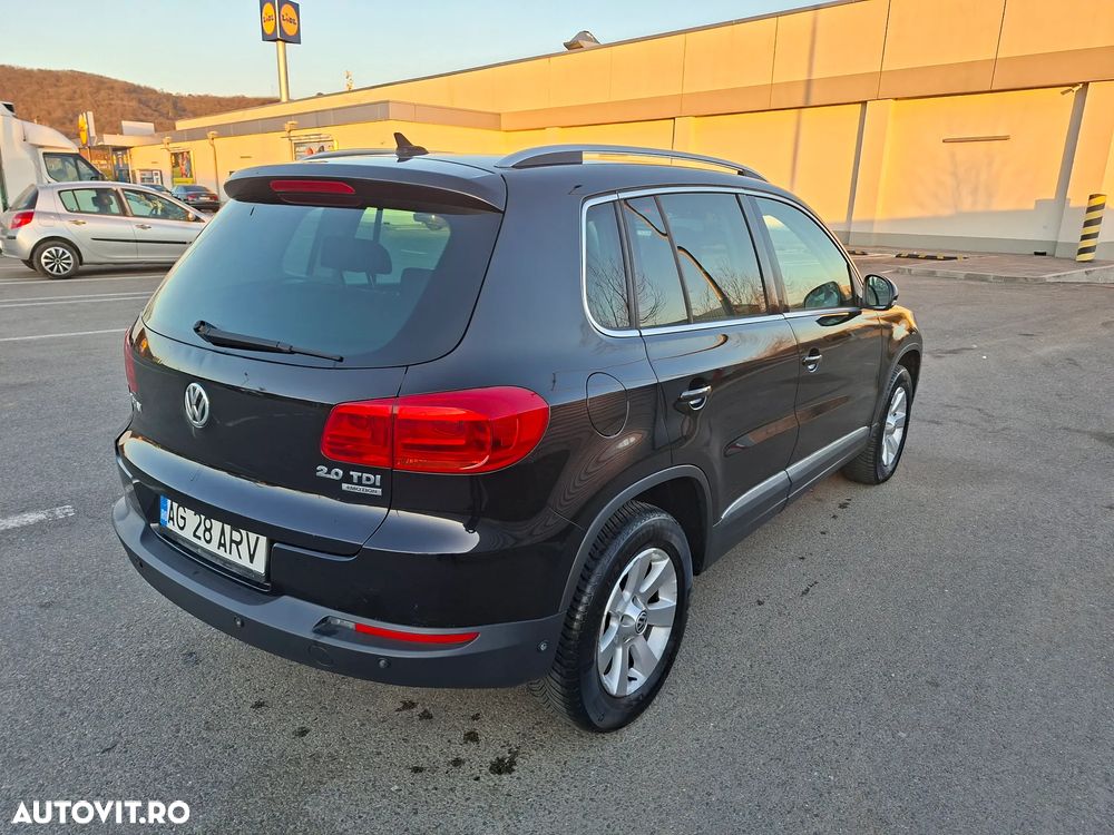 Volkswagen Tiguan ver-2-0-tdi-cr-dpf-4motion-dsg-track-field - 4