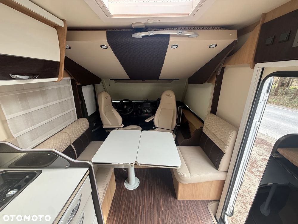 McLOUIS Yearling i61g - 11