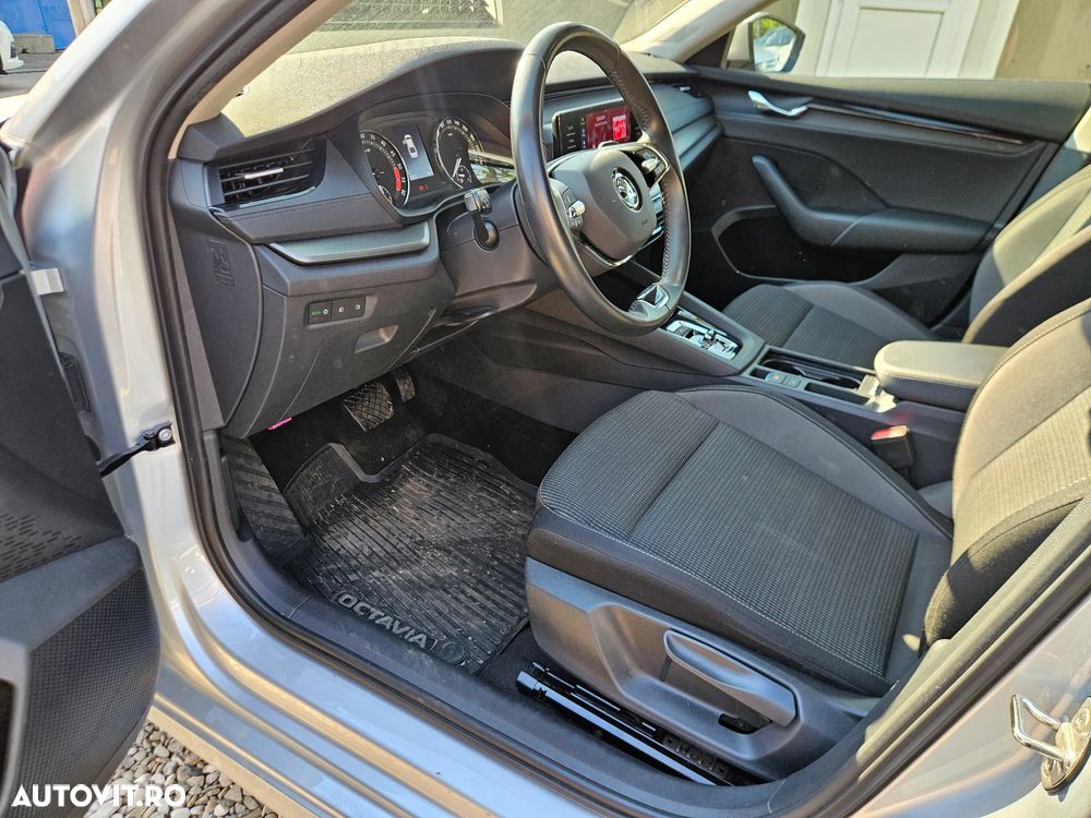 Skoda Octavia 2.0 TDI DSG Ambition - 9