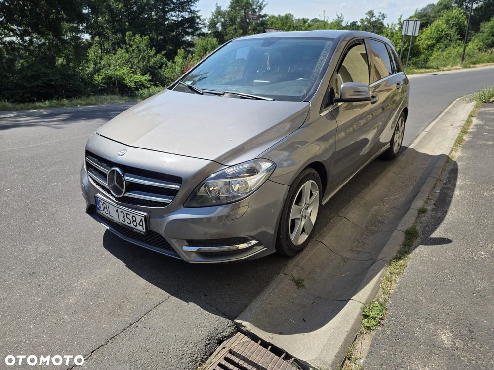 Mercedes-Benz Klasa B 180 CDI (BlueEFFICIENCY) - 1