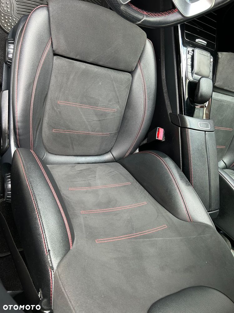 Mercedes-Benz Klasa A 250 7G-DCT AMG Line - 32