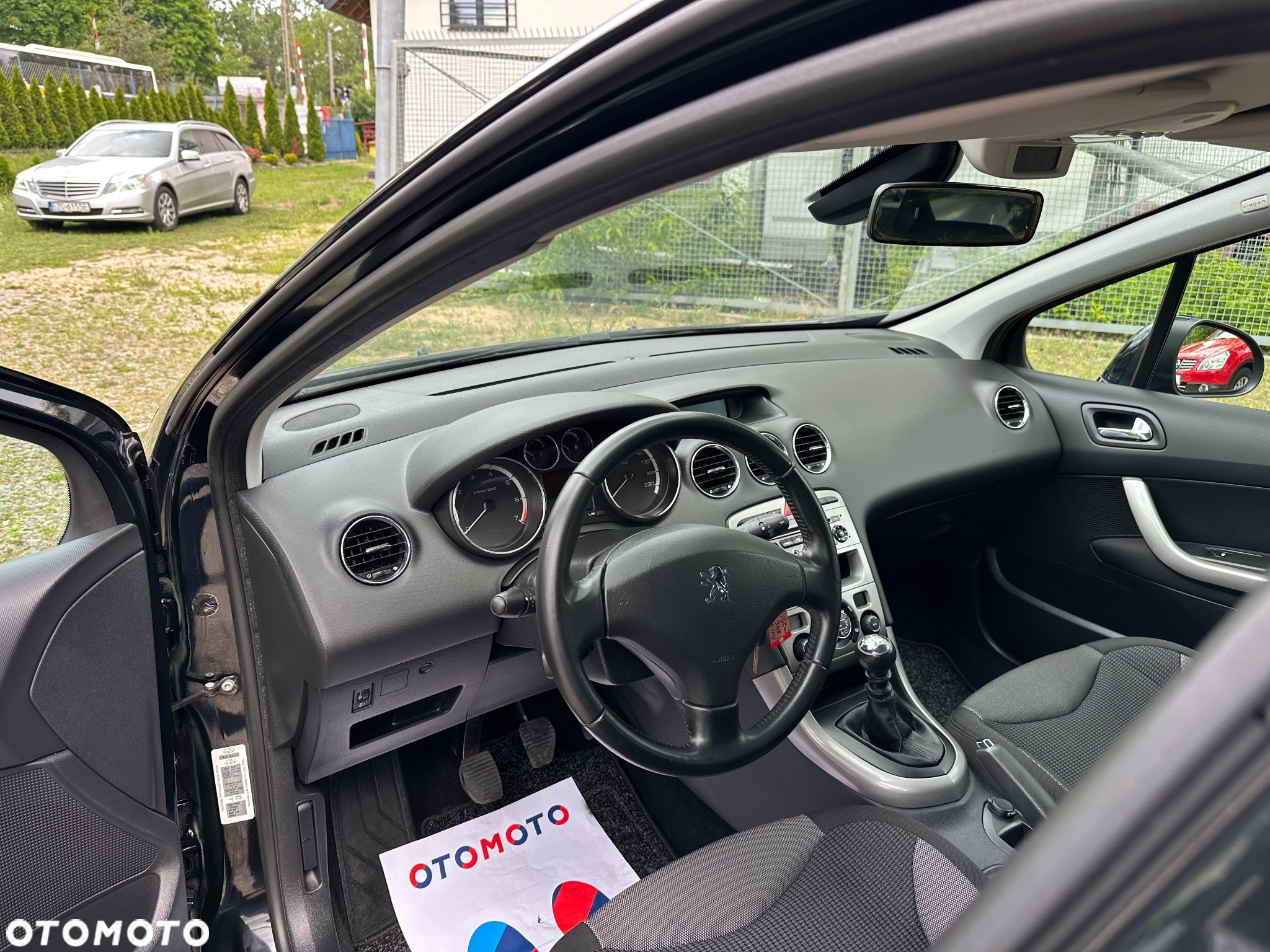 Peugeot 308 1.6 Premium - 12