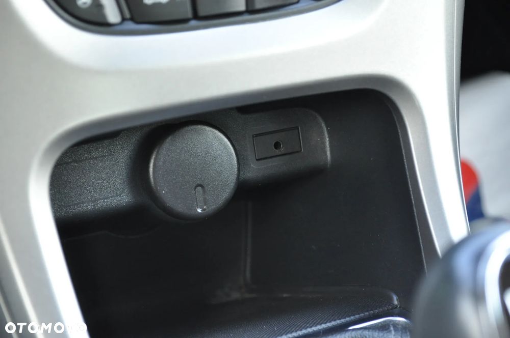 Opel Astra 1.4 Turbo 150 Jahre - 30