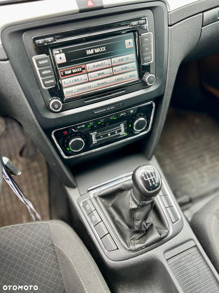 Skoda Superb 1.6 TDI Comfort / Active Greenline - 13