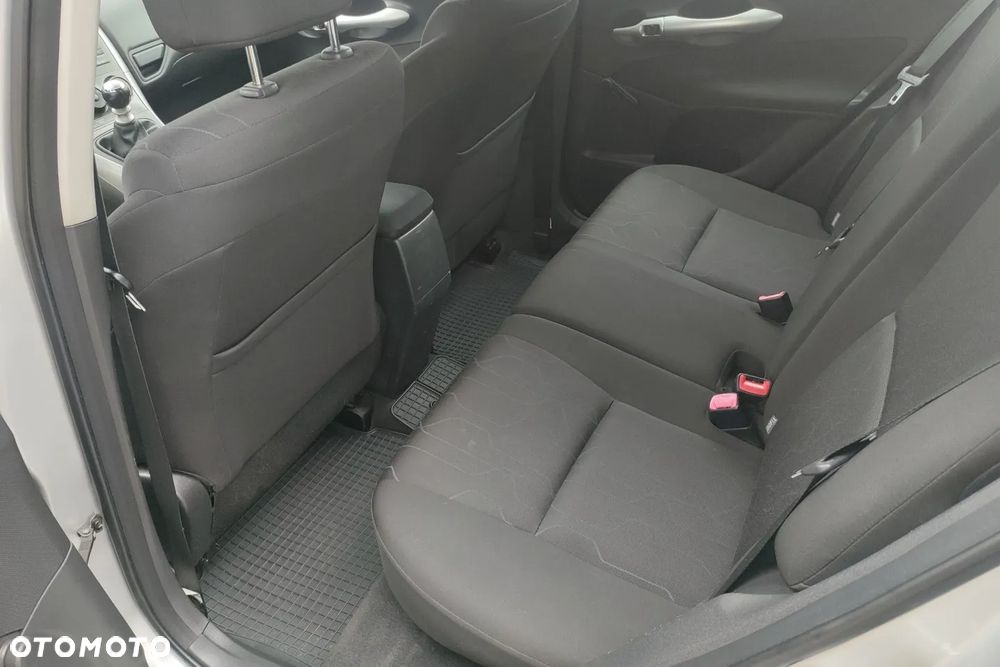 Toyota Auris 1.33 VVT-i Luna - 10