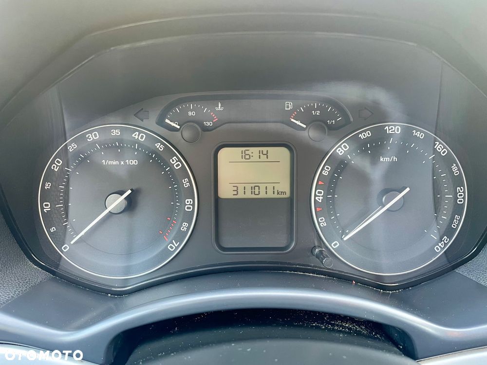Skoda Octavia 1.6 Ambiente - 16