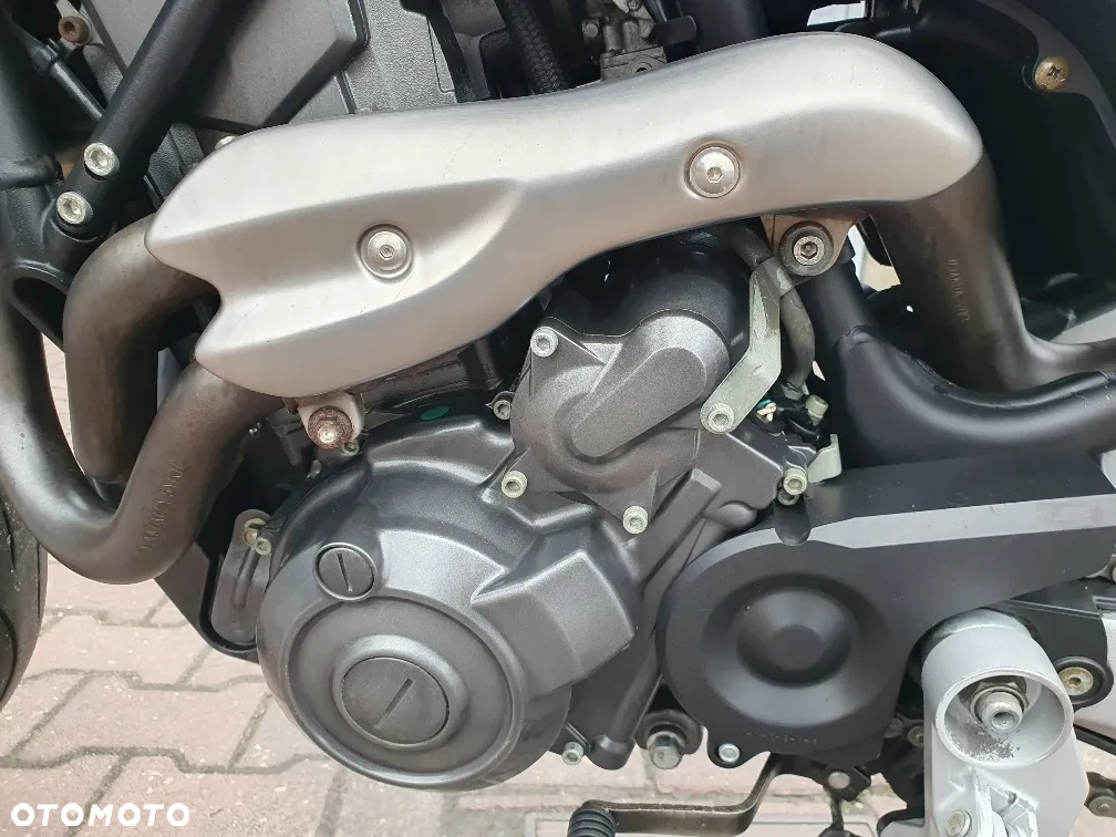 Yamaha MT - 7