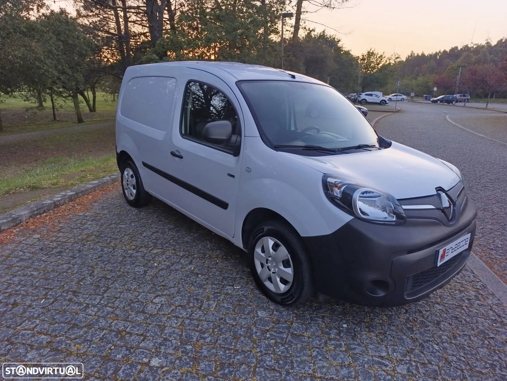Renault Kangoo 33 Z.E. Bateria Própria Iva Dedutível - 1