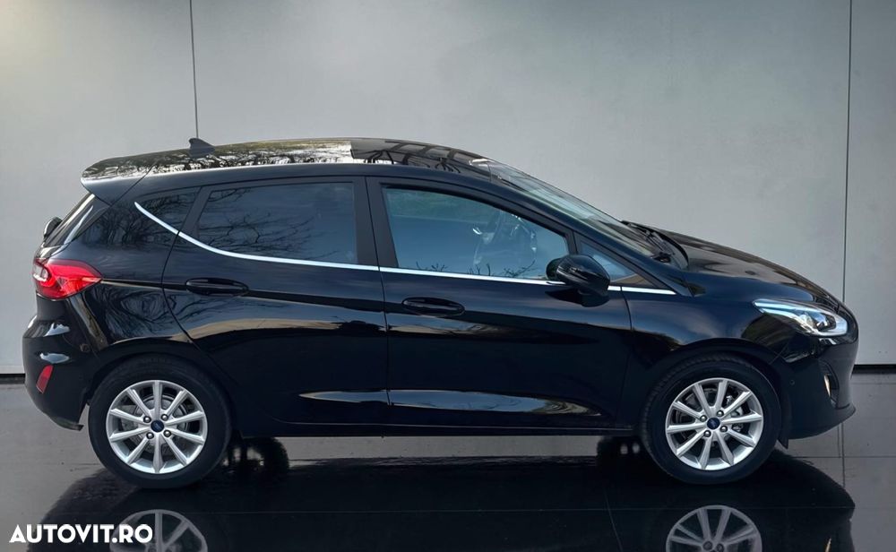 Ford Fiesta 1.0 EcoBoost S&S TITANIUM X - 4
