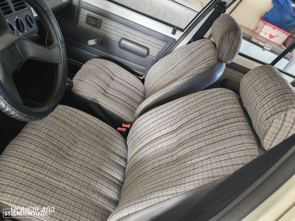 Peugeot 205 1.1 GR - 4