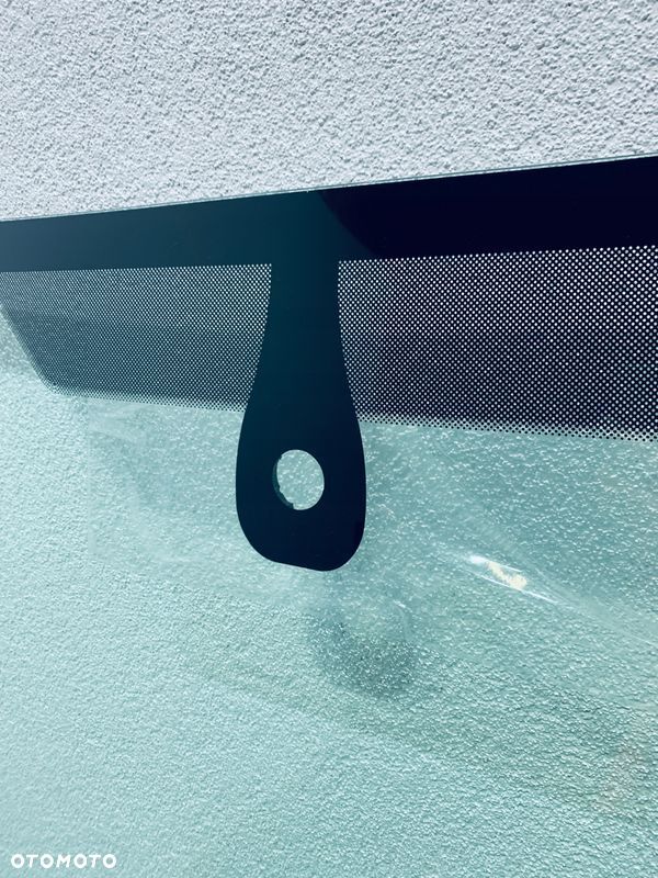 Szyba czołowa VW AMAROK 2D/4D 2012- SENSOR DESZCZU/ZMIERZCHU - 2