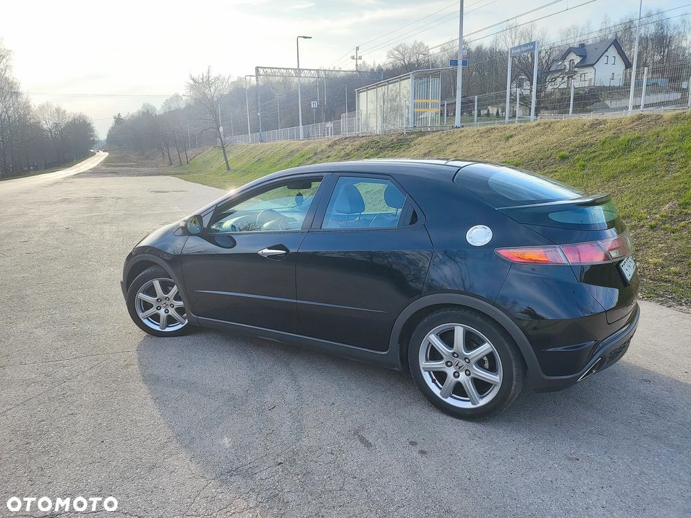 Honda Civic 1.8 Executive - 7