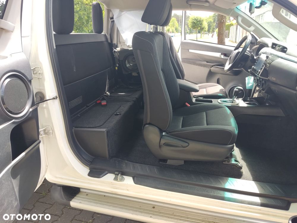 Toyota Hilux - 23
