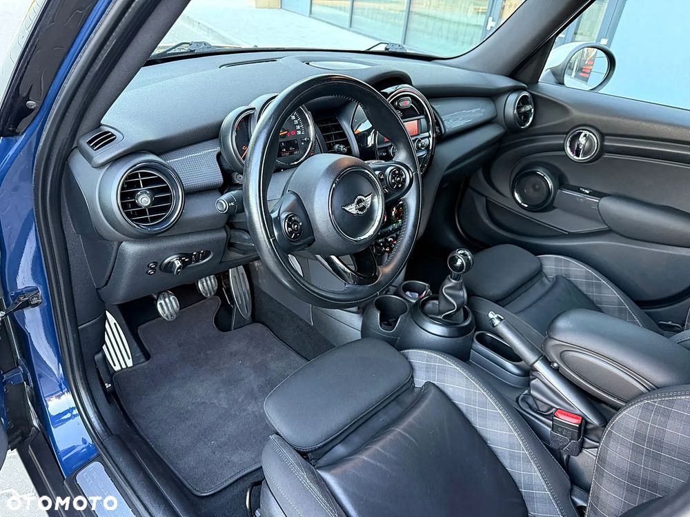 MINI Cooper D 60 Years Chili - 8