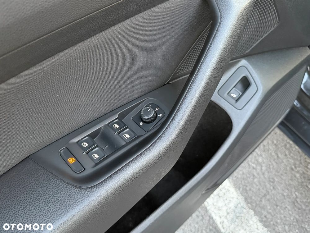Volkswagen Passat 1.5 TSI EVO Business - 17