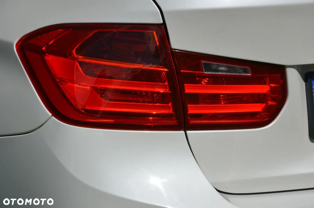 BMW Seria 3 316d Luxury Line - 14