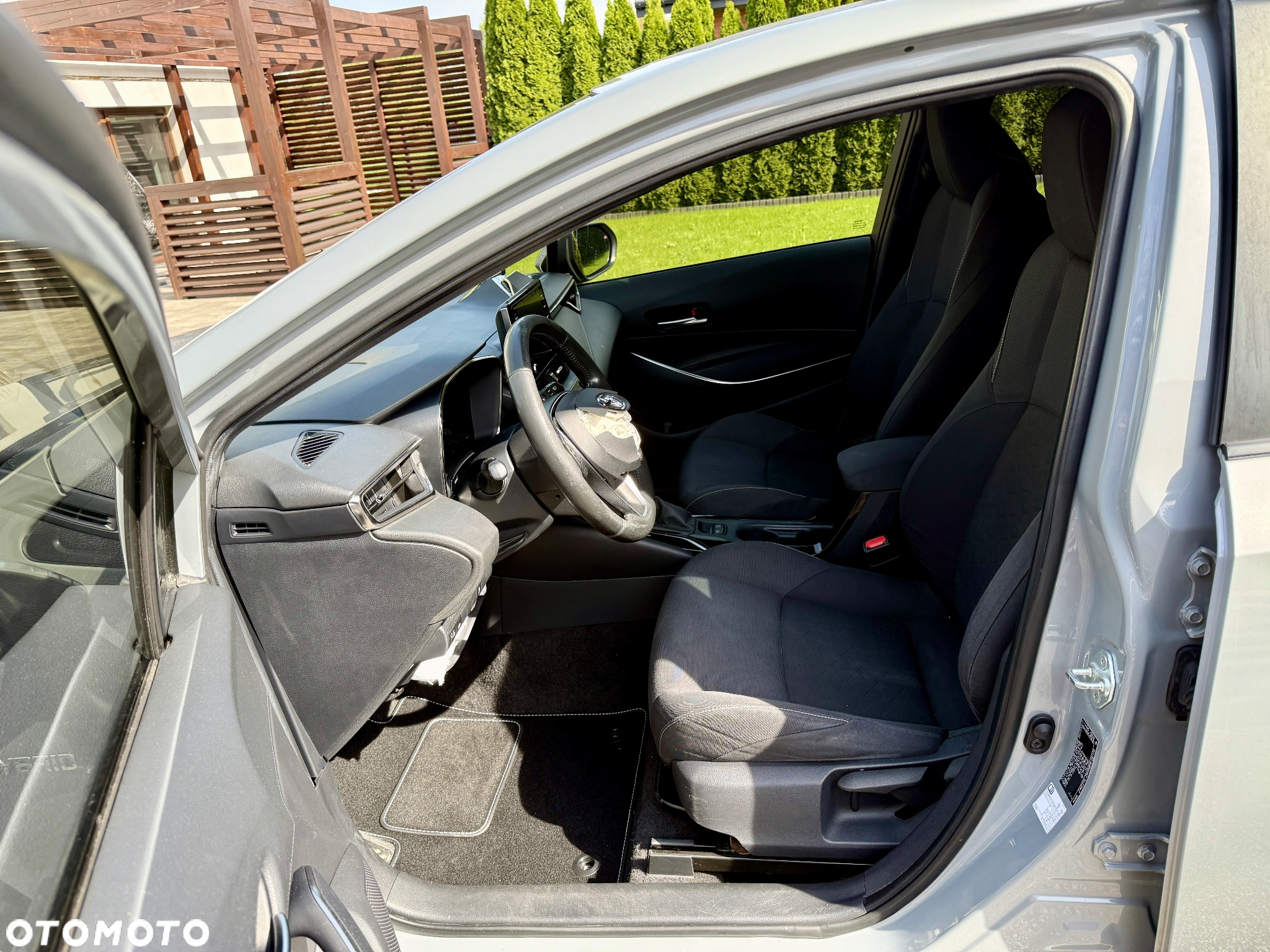 Toyota Corolla 1.8 Hybrid Comfort - 24