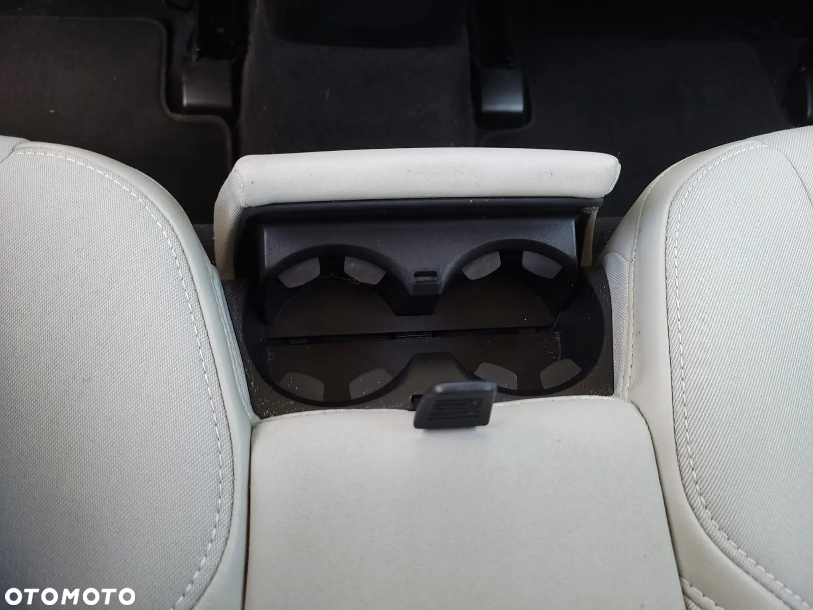 Volvo V40 T3 - 9