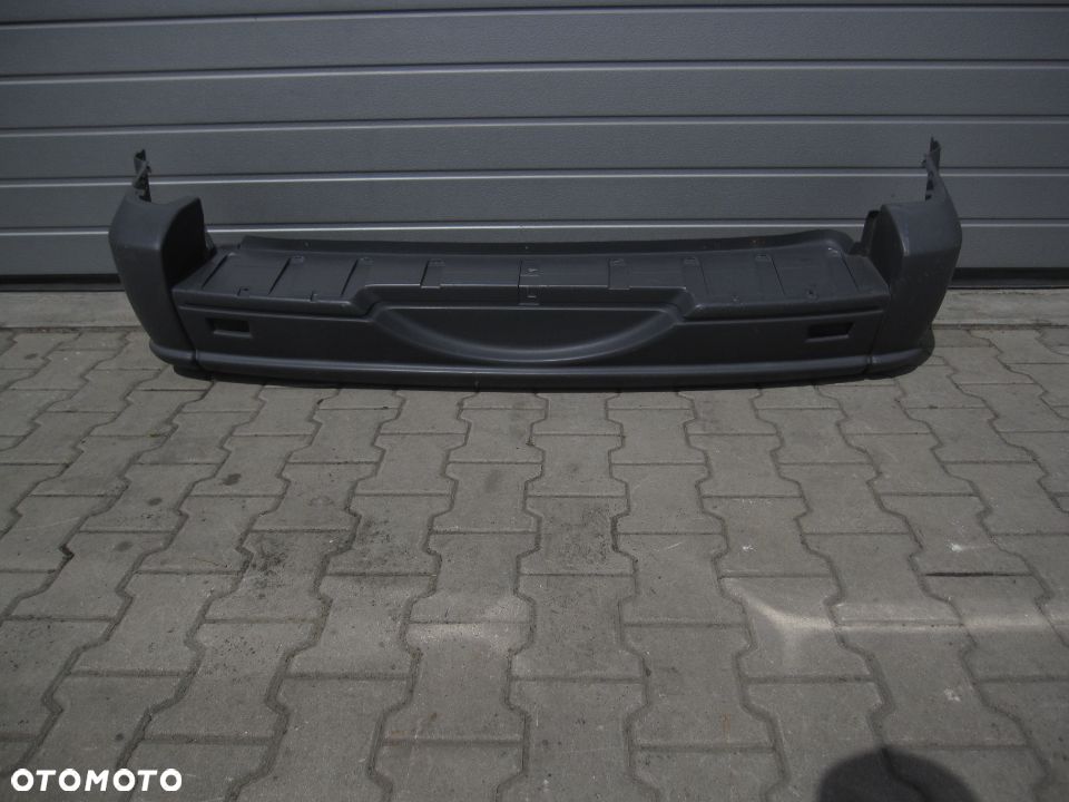 JEEP Cherokee Liberty KJ zderzak tylni tył 3942-01A-PM