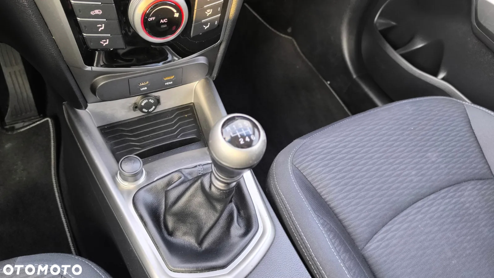 SsangYong/KGM Tivoli 1.6 Quartz - 19