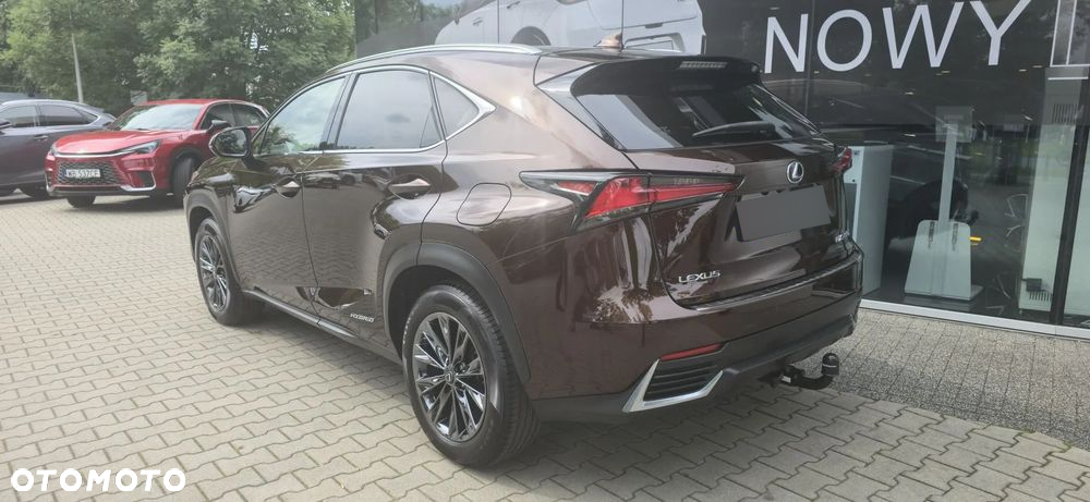 Lexus NX 300h Comfort AWD - 5