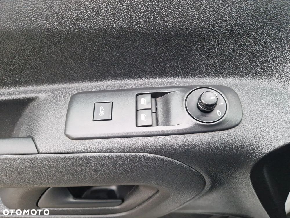 Citroën BERLINGO - 15