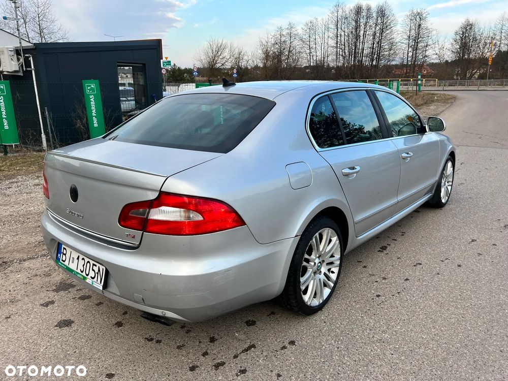 Skoda Superb 2.0 TSI Platinum DSG - 5
