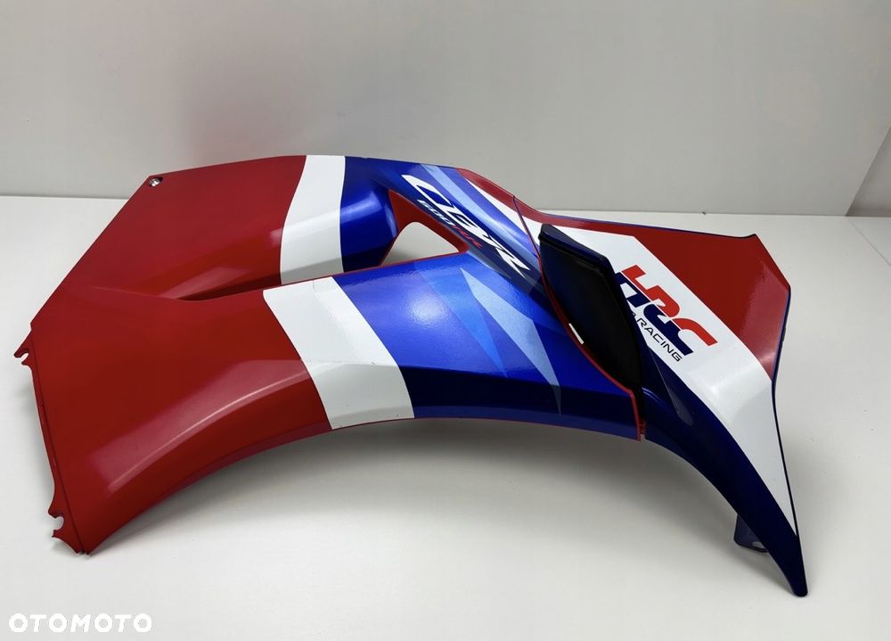Prawa boczna owiewka bok Honda CBR 600RR PC69 2024- Oryginał - 11