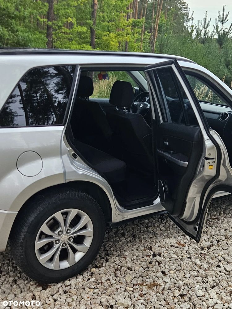 Suzuki Grand Vitara 2.4 Premium EU5 - 28