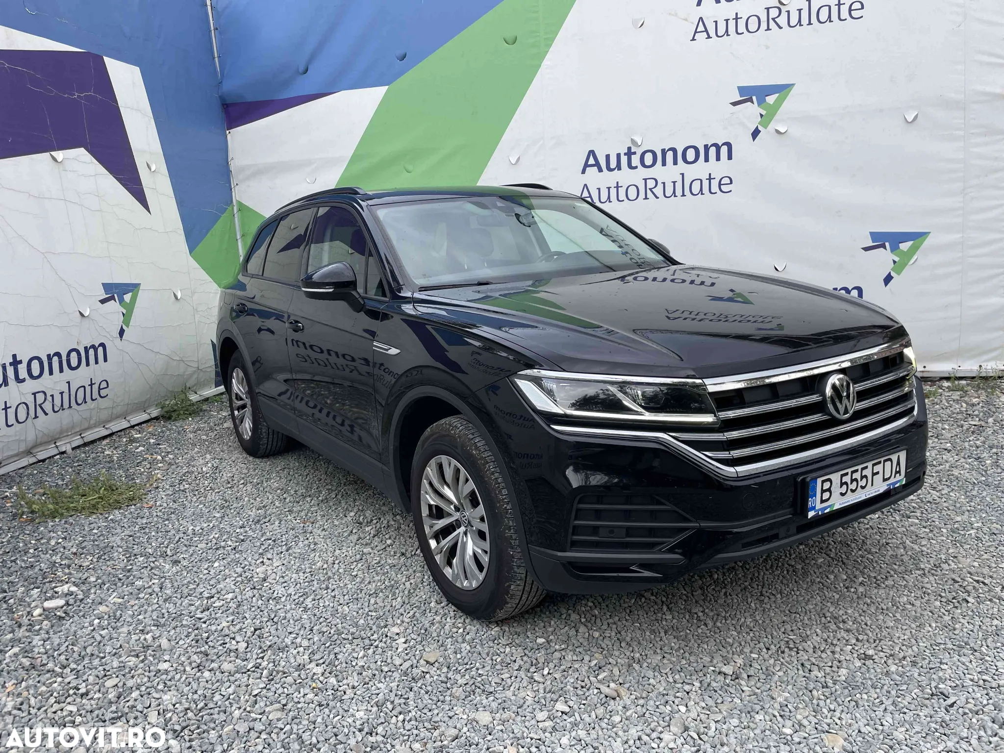 Volkswagen Touareg - 2