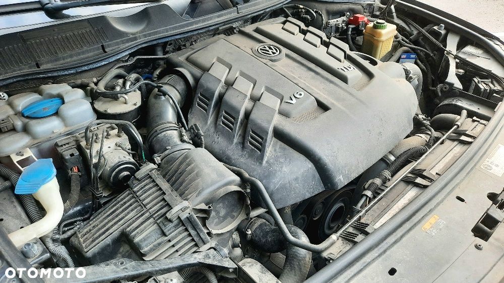 Volkswagen Touareg 3.0 V6 TDI BMT Business Line - 22