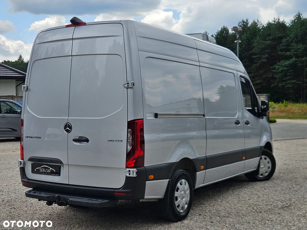 Mercedes-Benz SPRINTER 319CDI V6 L2H2 Chłodnia / Mroźnia 30tyś km SalonPL FV23% - 4