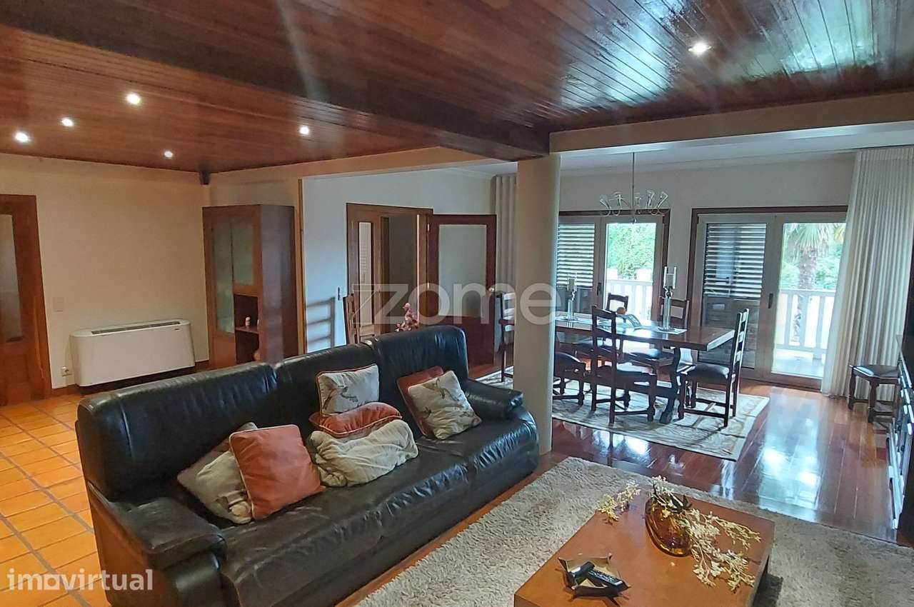 Casa Isolada em Chaves com Jardim a 2 min do centro da cidade - Grande imagem: 4/27