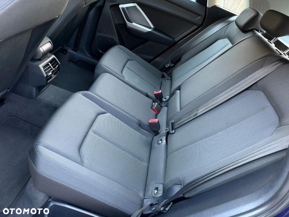 Audi Q3 35 TDI S tronic - 33