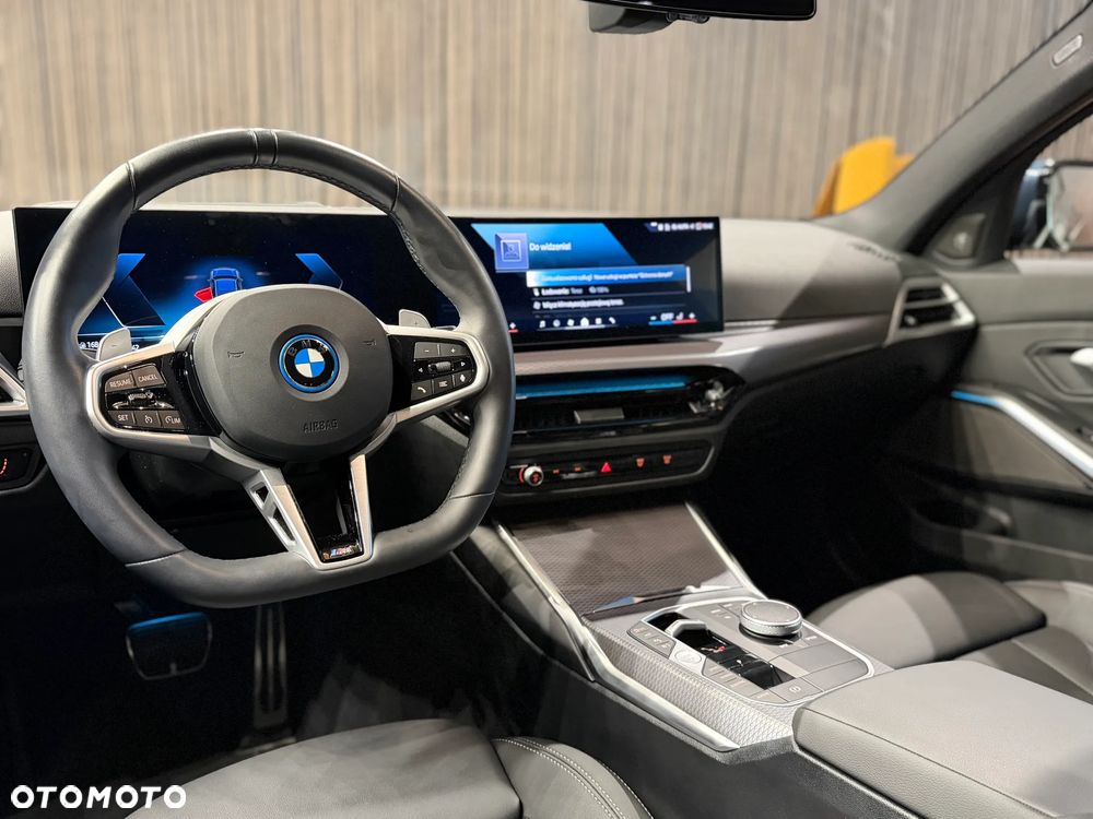 BMW Seria 3 330e xDrive M Sport sport - 8