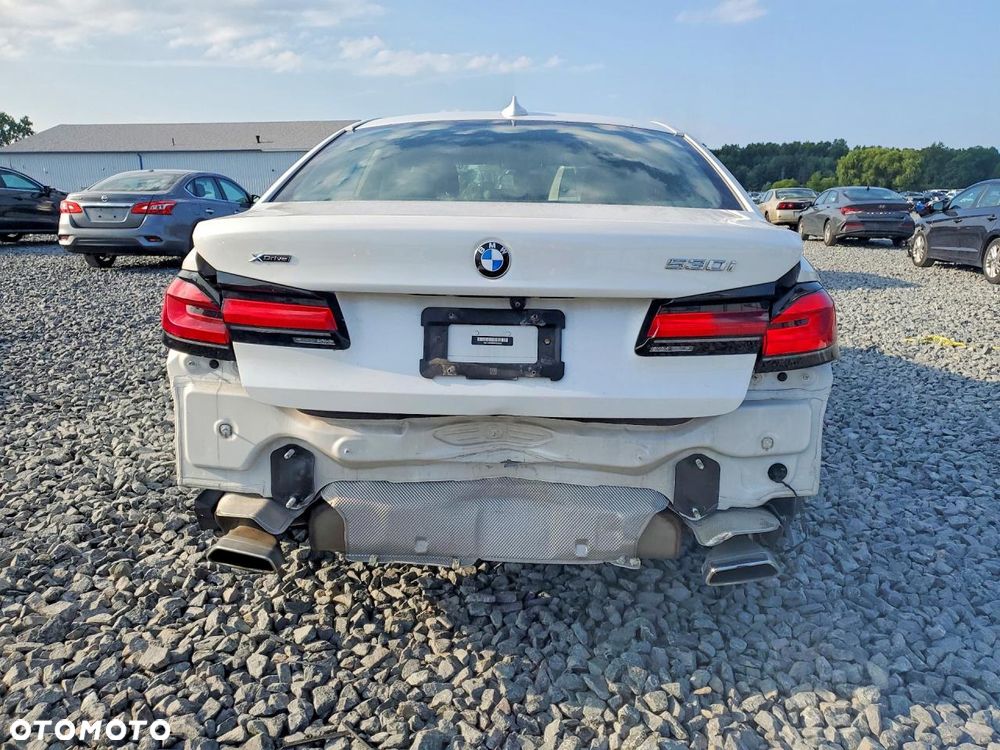 BMW Seria 5 530i xDrive Luxury Line - 7